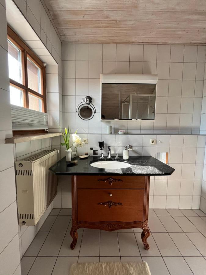 Zimmer Zum Wohlfuehlen Eching (Landshut) Exterior foto